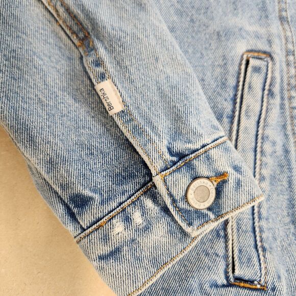 BERSHKA Denim Jean Jacket XS (oversized) Light Wash Lightly Distressed Designer - Picture 8 of 12
